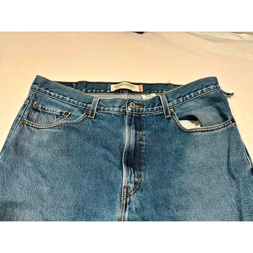 Levis 505 Regular Fit Jeans Mens 38x34 Medium Wash Blue Straight Leg Denim
